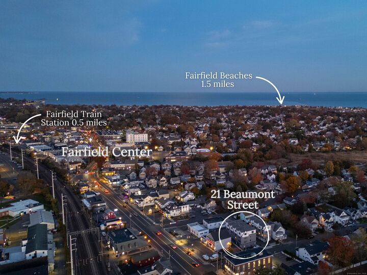Property Photo:  21 Beaumont Street 21  CT 06824 