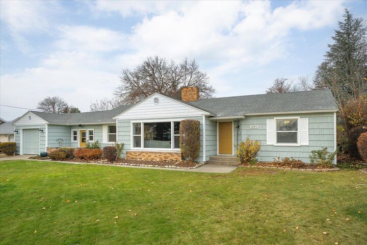 Property Photo: 14913 E Valleyway Ave WA 99216