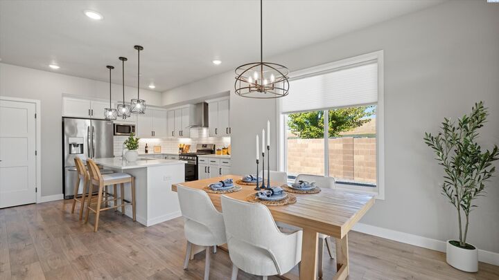 Property Photo: 2548 Clark Ridge Dr WA 99352