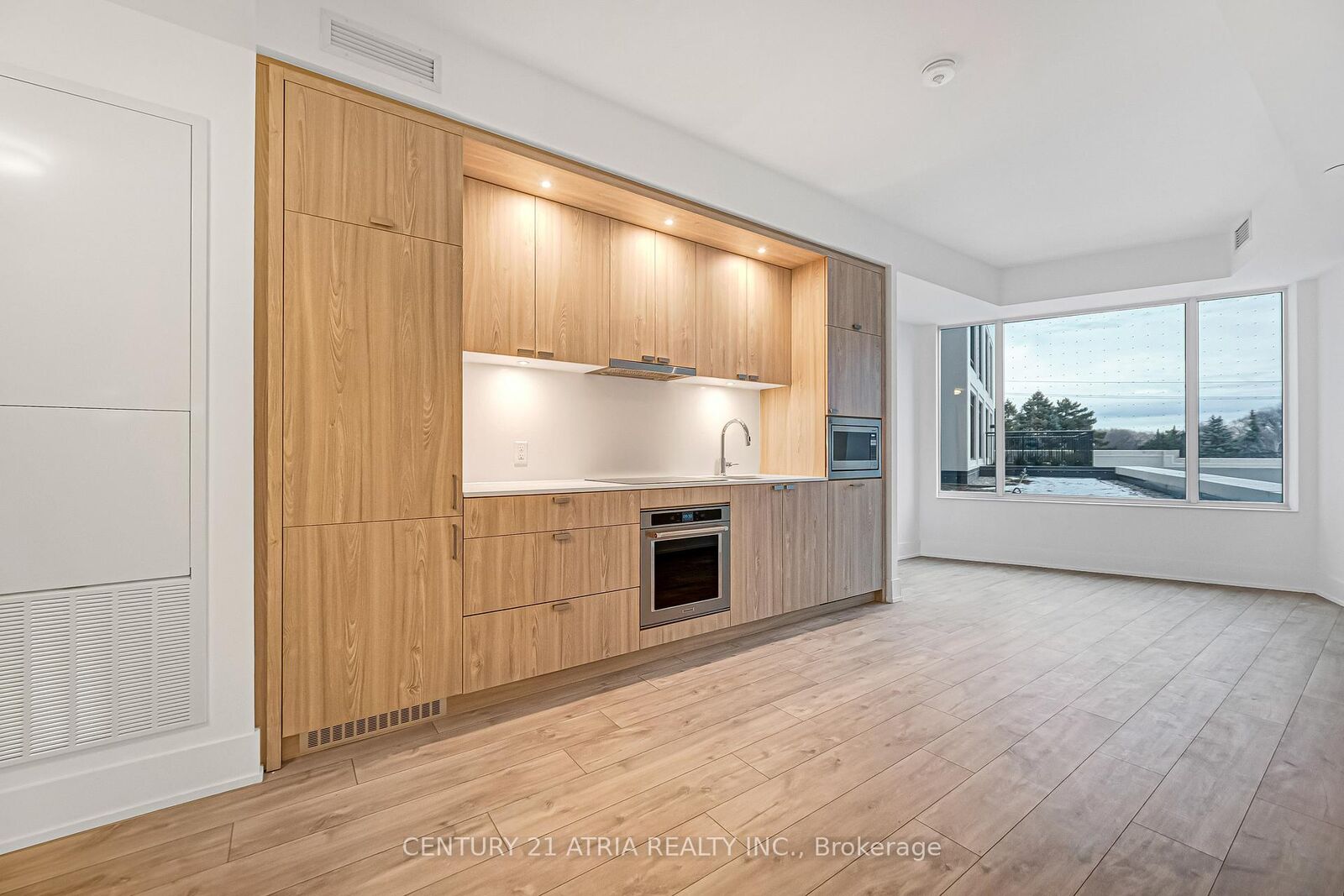 Property Photo:  259 The Kingsway N/A 225  ON M9A 0G2 