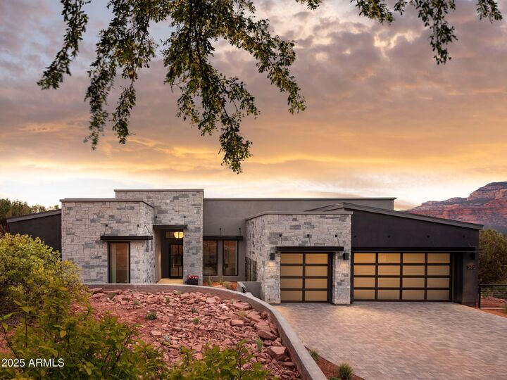 Property Photo:  240 Hillside Vista Drive  AZ 86336 