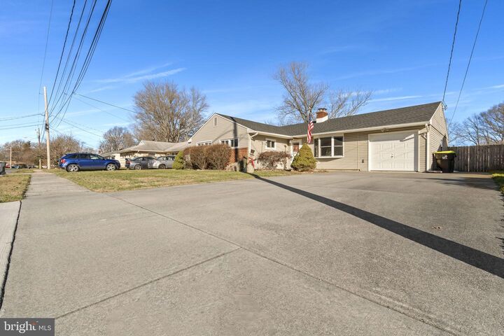 Property Photo: 18 Malvina Lane DE 19713