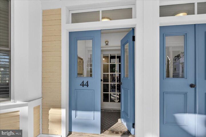 Property Photo:  44 Park Place #1  NJ 08540 