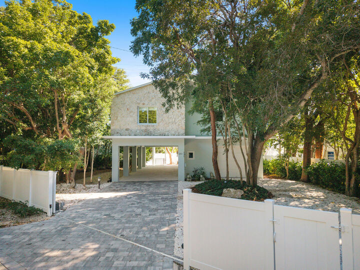 Property Photo: 201 Harbor Drive FL 33036