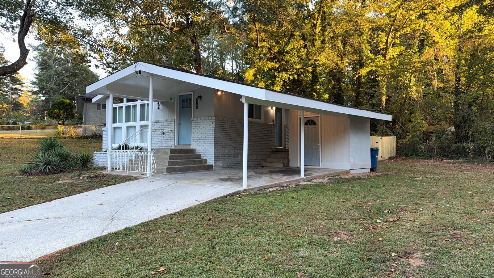 Property Photo:  2764 Plantation Drive  GA 30344 