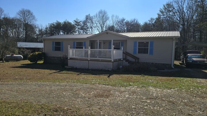 Property Photo: 459 Pope Road TN 37327