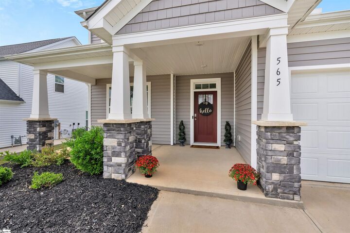 Property Photo:  565 Fenwick Drive  SC 29388 