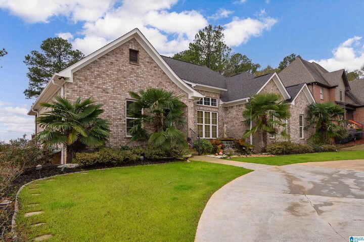 Property Photo:  1024 Asbury Circle  AL 35022 