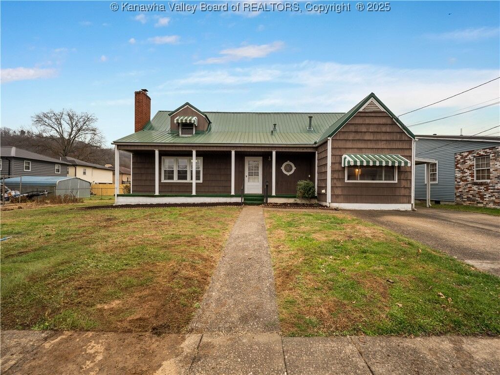Property Photo: 1216 W 12th Street WV 25143