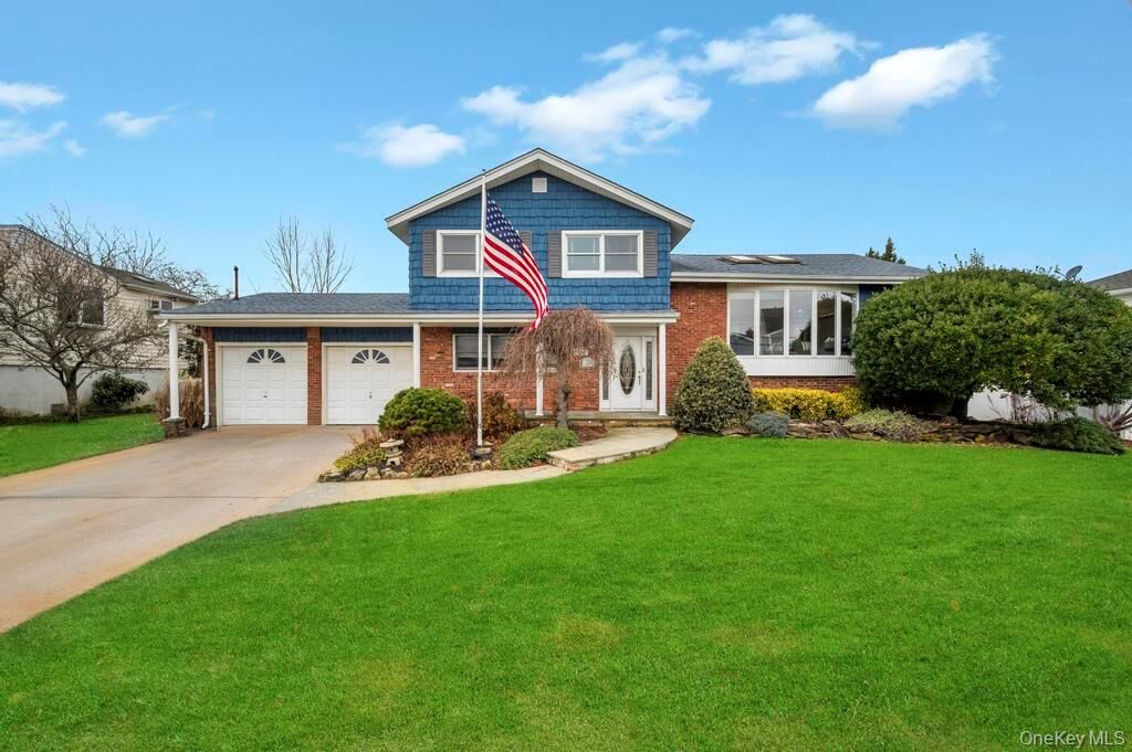 Property Photo: 65 Waterview Avenue NY 11758