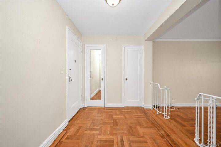 Property Photo:  210 Martine Avenue 6M  NY 10601 