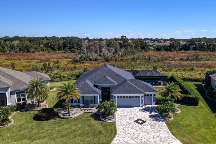 Property Photo: 679 Krietemeyer Path FL 32163