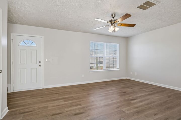 Property Photo: 7822 Rainey Dr TN 37013