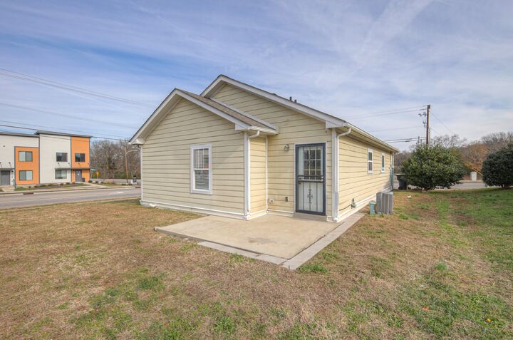 Property Photo:  3072 Gwynnwood Dr  TN 37207 