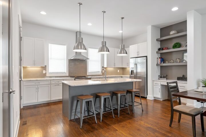 Property Photo: 512 31st Ave N TN 37209