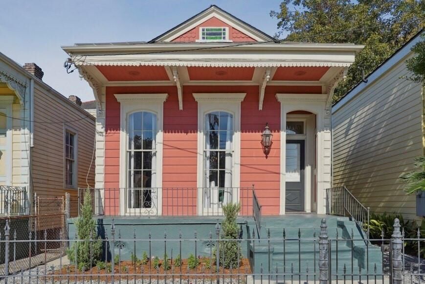 Property Photo: 1019 Melpomene Street LA 70130