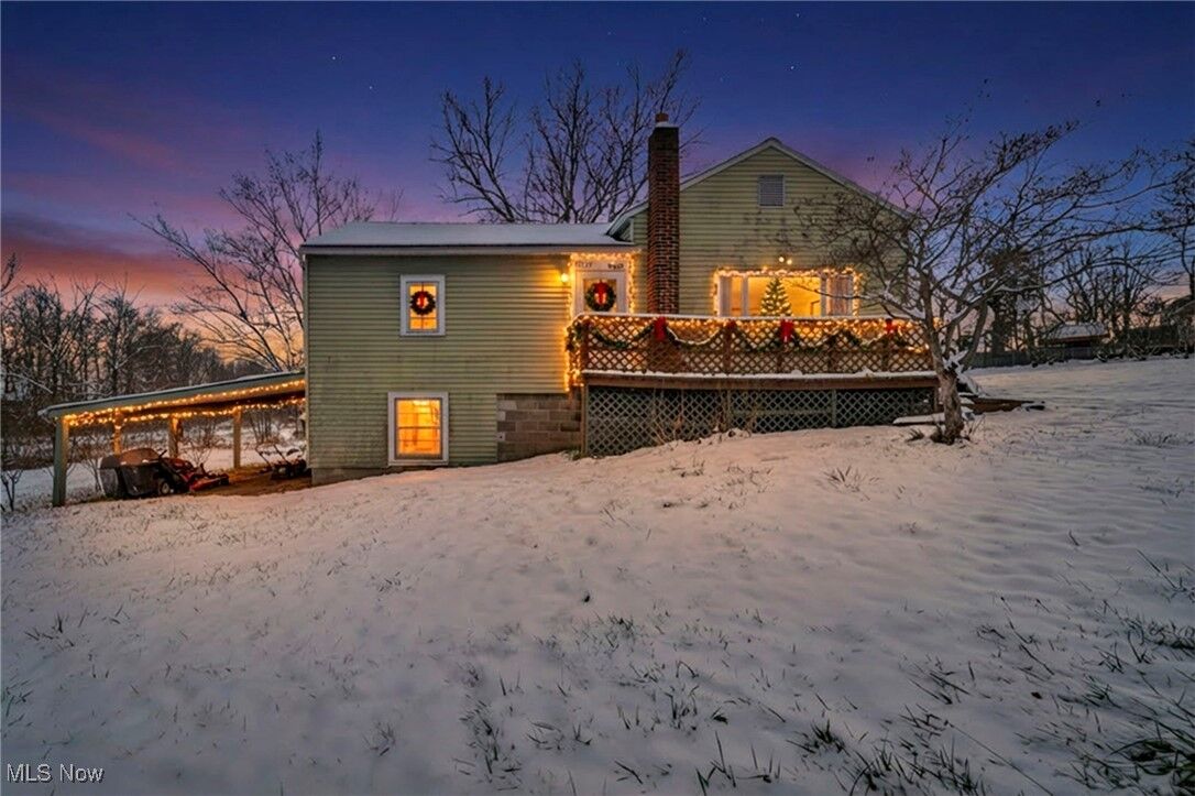 Property Photo: 13729 Galehouse Road OH 44230