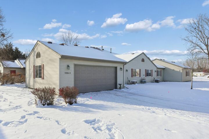 Property Photo:  1324 Carriage Drive B  WI 54016 