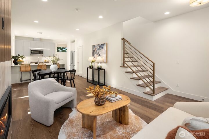 Property Photo: 641 18th Avenue W WA 98033