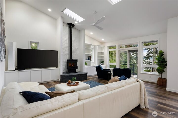 Property Photo: 209 Sara Vista Road WA 98239