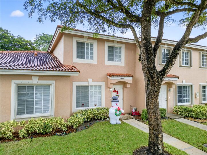 Property Photo: 9880 Kamena Circle FL 33436