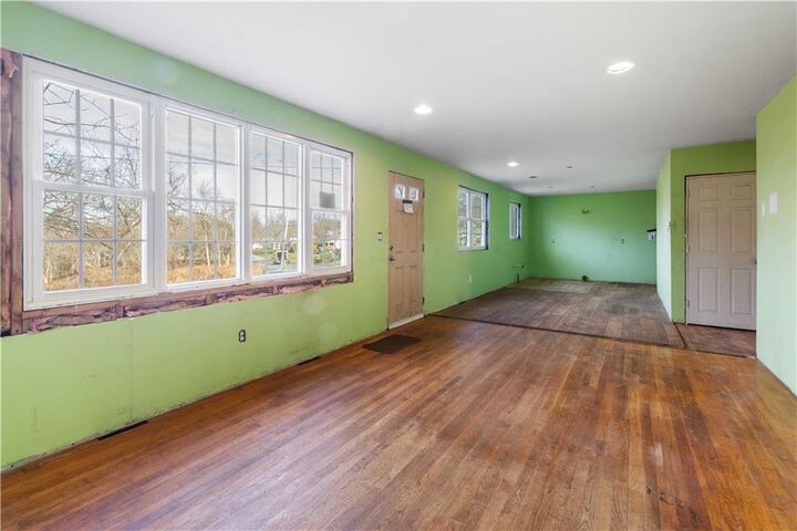 Property Photo:  105 Borden Road  RI 02878 