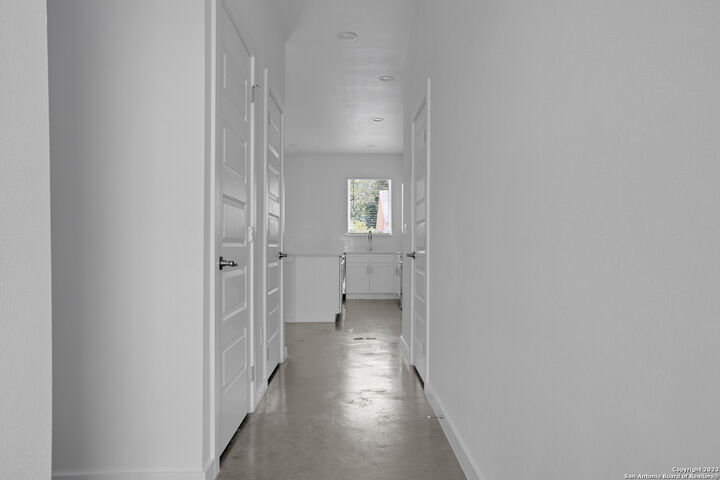Property Photo:  911 Piedmont Ave  TX 78210 
