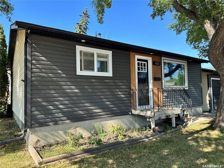 Property Photo: 400 Gray Avenue SK S7N 2H9