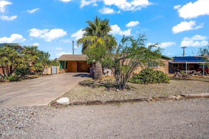Property Photo:  4731 E Scarlett Street  AZ 85711 