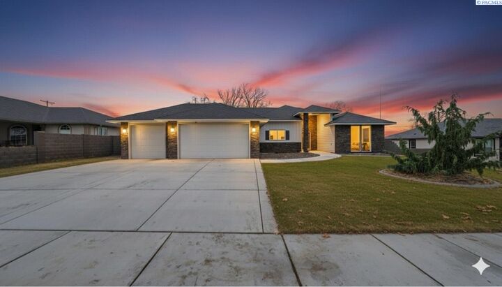 Property Photo:  3149 Road 71st Pl.  WA 99301 