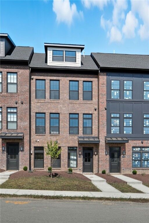 Property Photo:  418 Magnolia Drive  PA 15367 