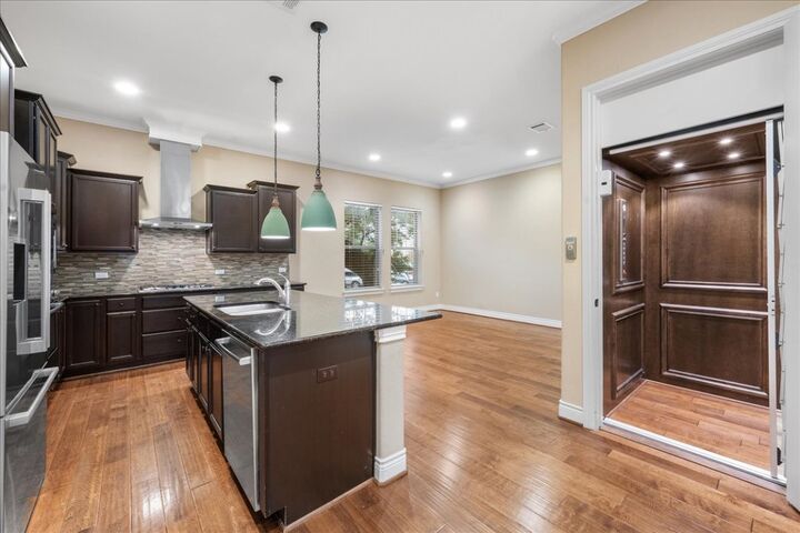 Property Photo:  1009 Highknoll Lane  TX 78628 