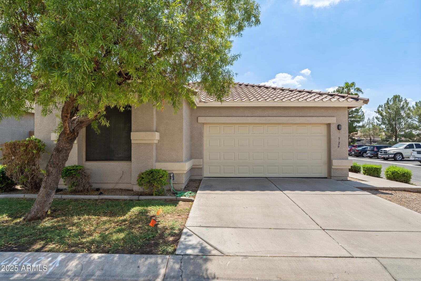 Property Photo: 729 S Bedford Drive AZ 85225