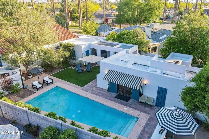 Property Photo:  1615 Palmcroft Way SE  AZ 85007 