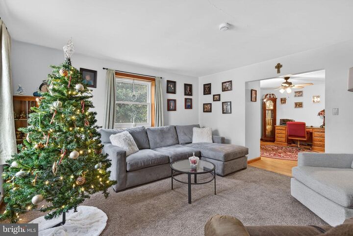 Property Photo: 926 Broad Street PA 17501