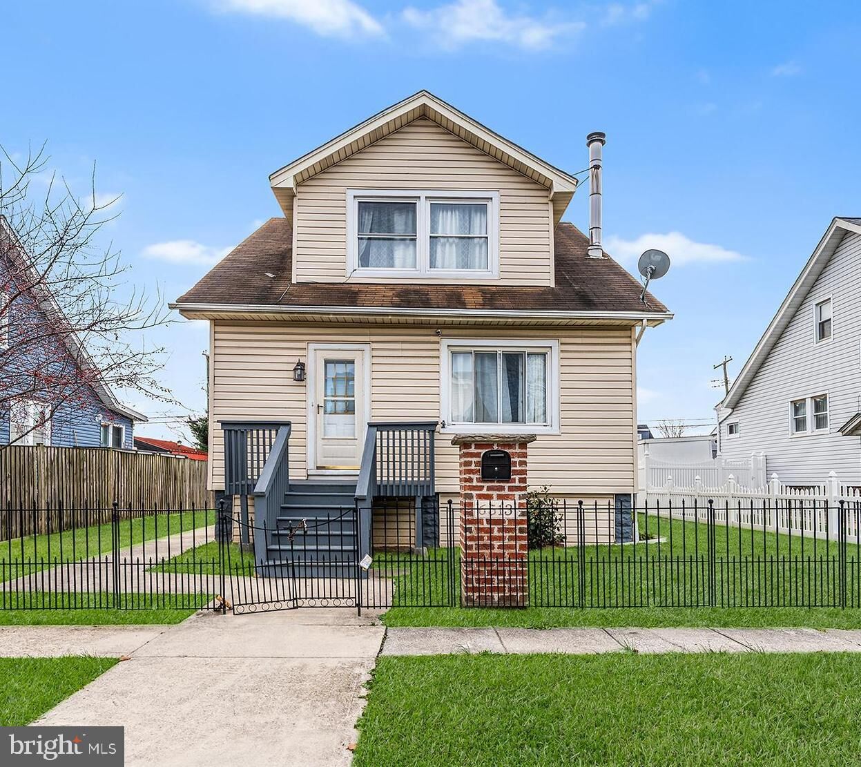 Property Photo: 6513 Cleveland Avenue MD 21222