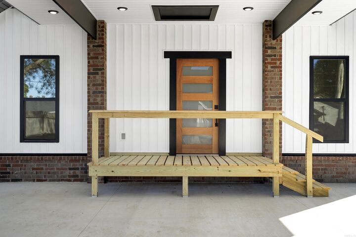 Property Photo:  402 N San Francisco  AR 72418-9 