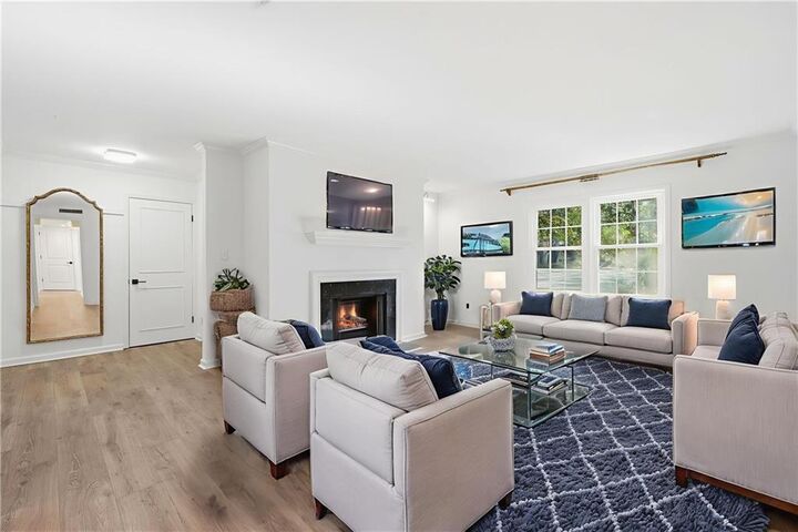 Property Photo: 170 Elysian Way NW GA 30327