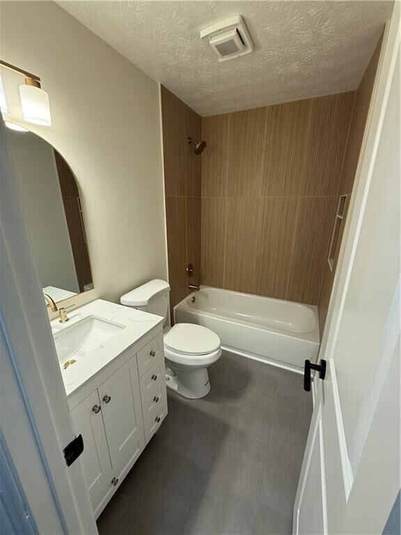 Property Photo: 1760 Woodland Trail GA 30041