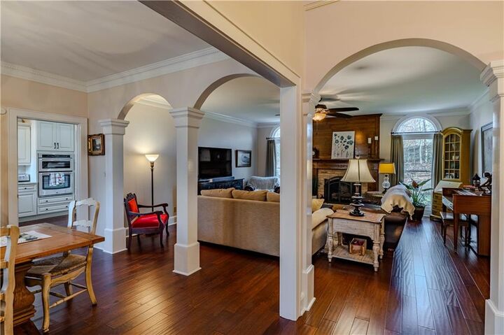 Property Photo: 215 Rollingwood Circle GA 30165