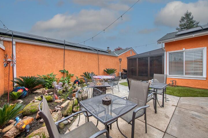 Property Photo:  2715 N Marty Avenue  CA 93722 