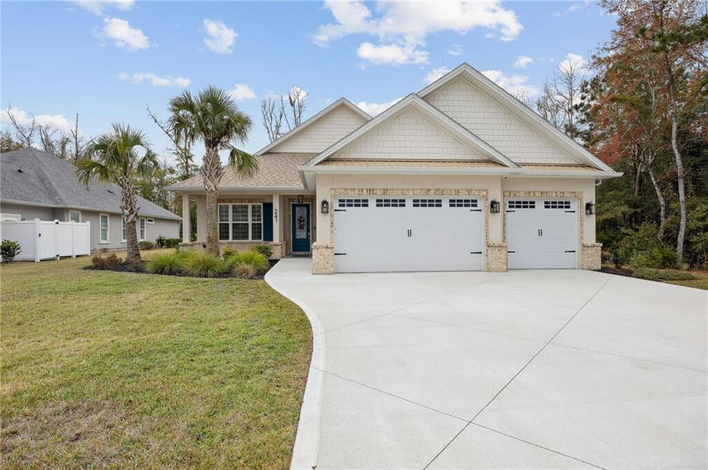 Property Photo: 241 Fiddlers Cove GA 31548