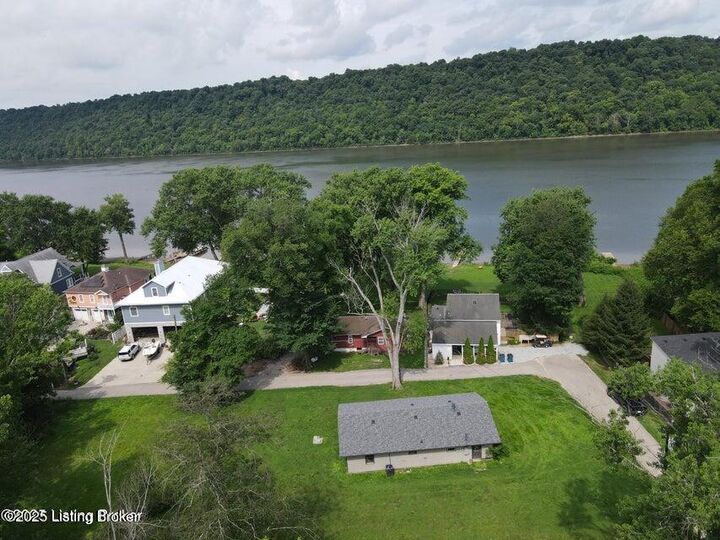 Property Photo: 6320 Jefferson St KY 40077