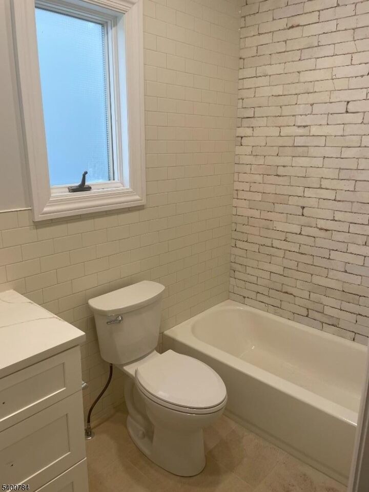 Property Photo:  668 Belmont Ave 3  NJ 07508 