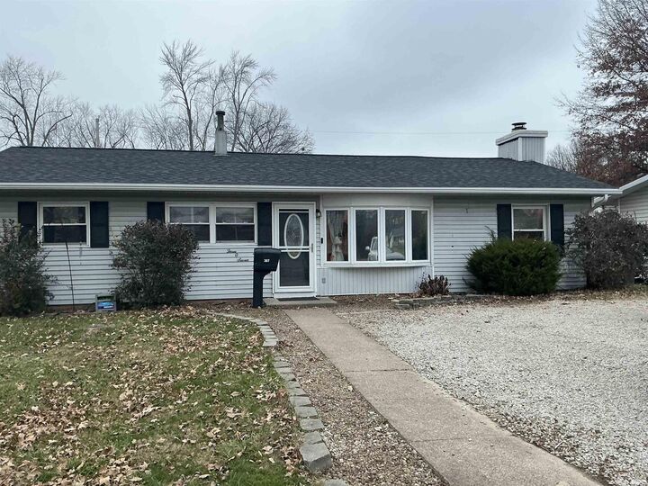 307 W Mill Road  Evansville IN 47710-4057 photo