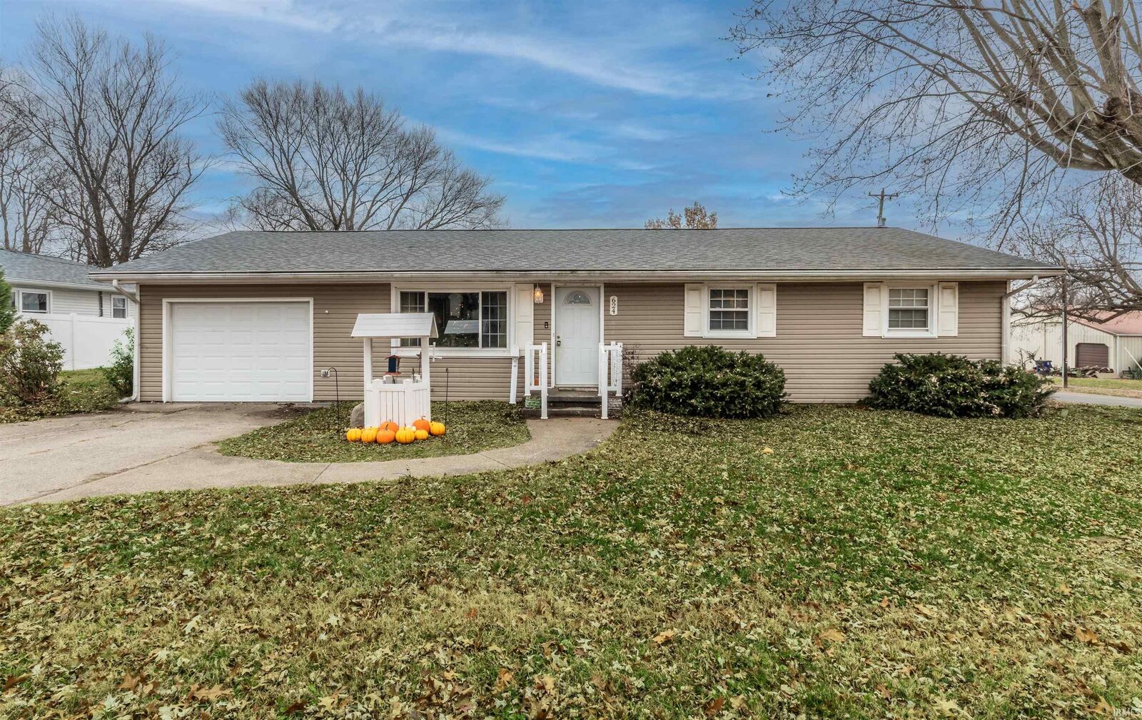 Property Photo:  624 S First Street  IN 47670 