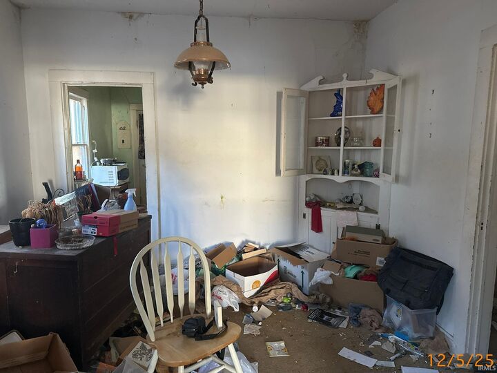 Property Photo: 1625 E Indiana Street IN 47711