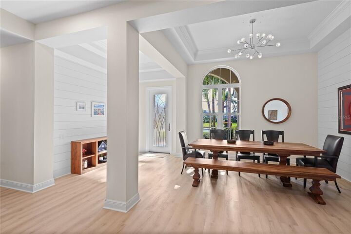 Property Photo: 13350 Campanile Court FL 34293