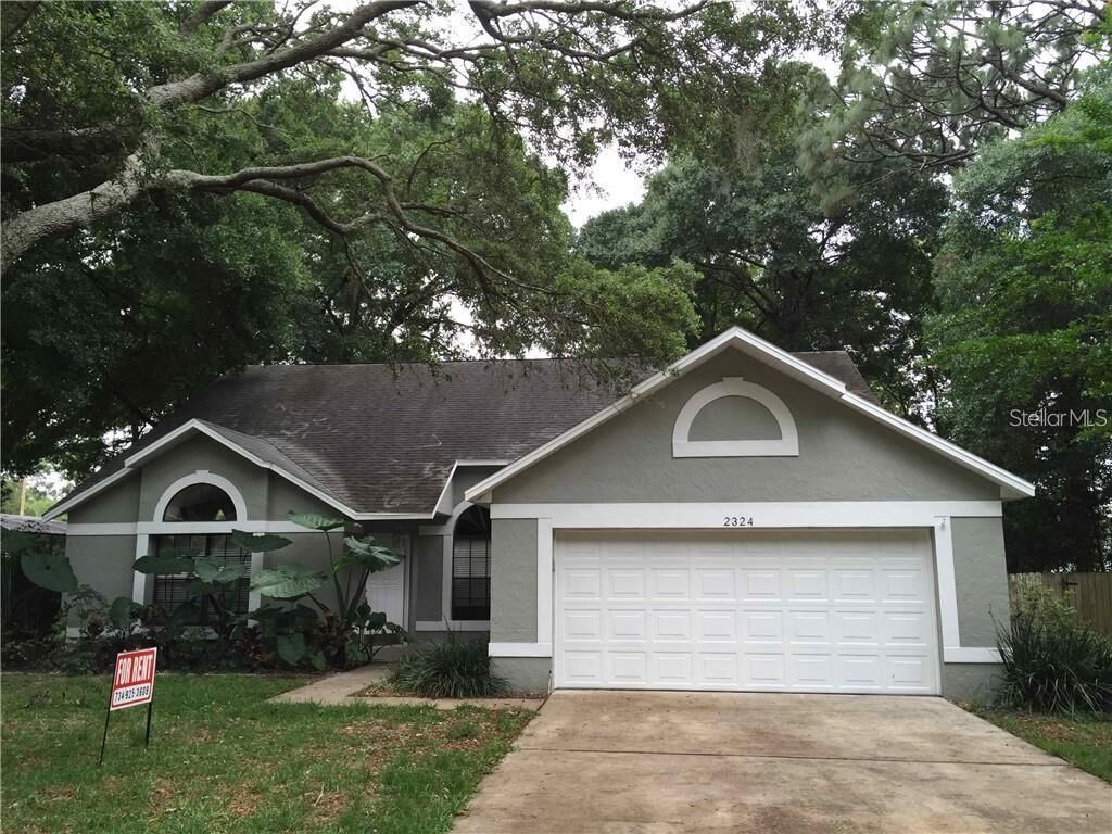 Property Photo: 2324 Dresden Trail FL 32712