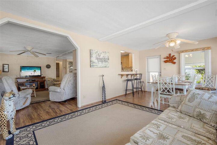 Property Photo:  533 Fleetwood Street  FL 34287 
